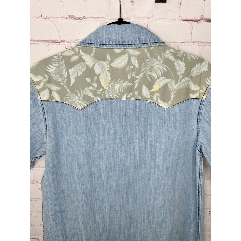 NEW Free People Sandrine Rose Short Sleeve Denim Western Shirt Womens XS - Picture 7 of 9